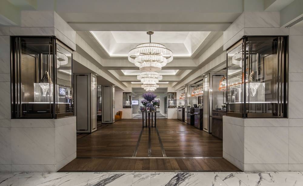 Sheraton Universal 2