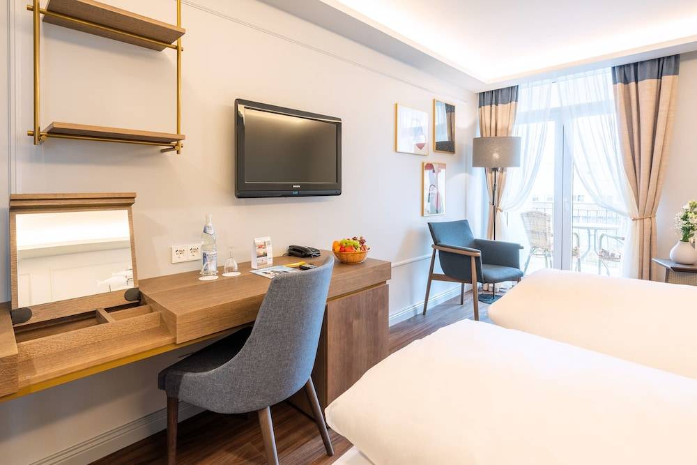 SEETELHOTEL Pommerscher Hof das Wellnesshotel im Herzen der Kaiserbäder mit direktem Zugang zur Wellnessoase Shehrazade 2