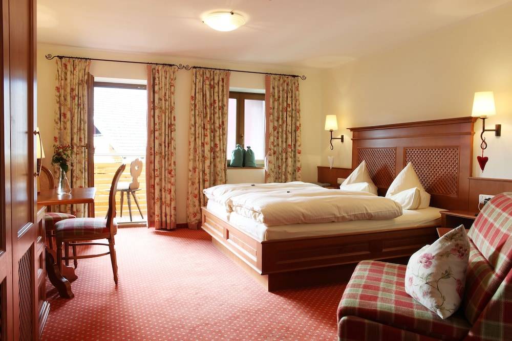 Die Lilie / Hotel Garni 1
