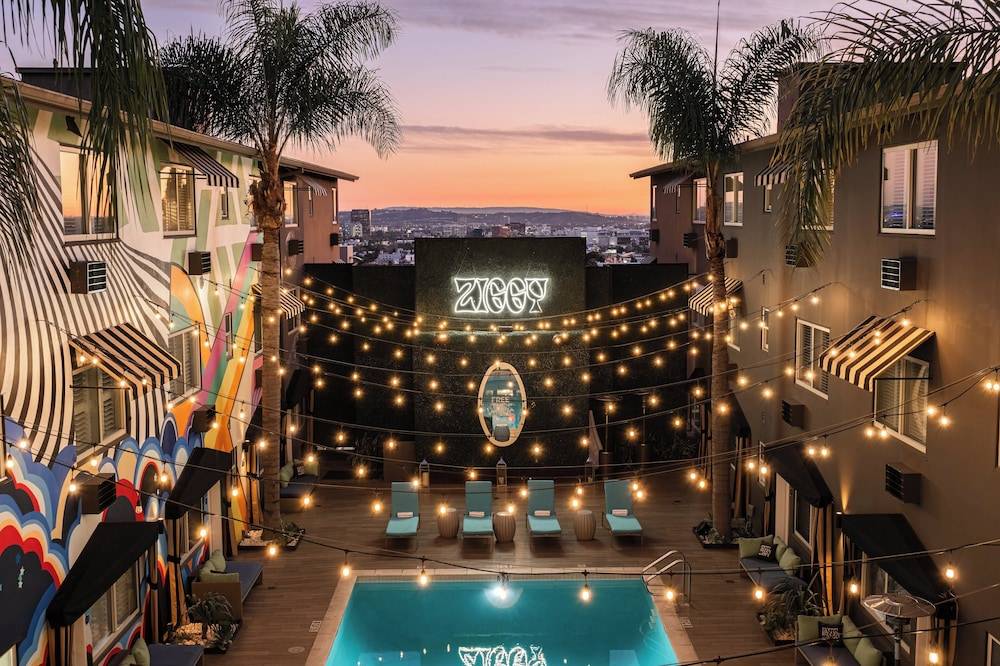 Hotel Ziggy On Sunset 1