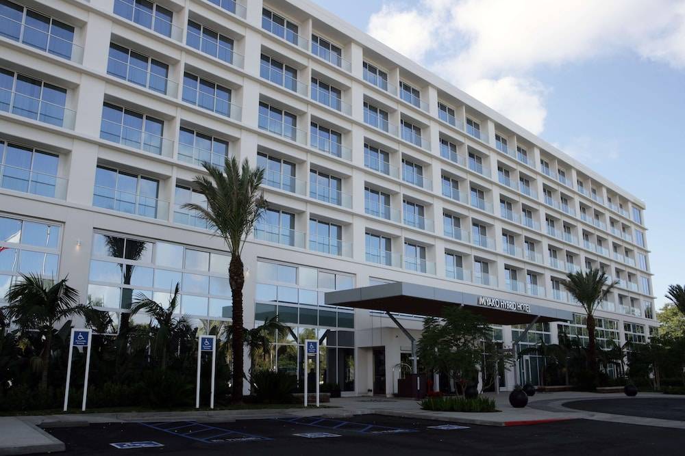 Miyako Hybrid Hotel Torrance 1
