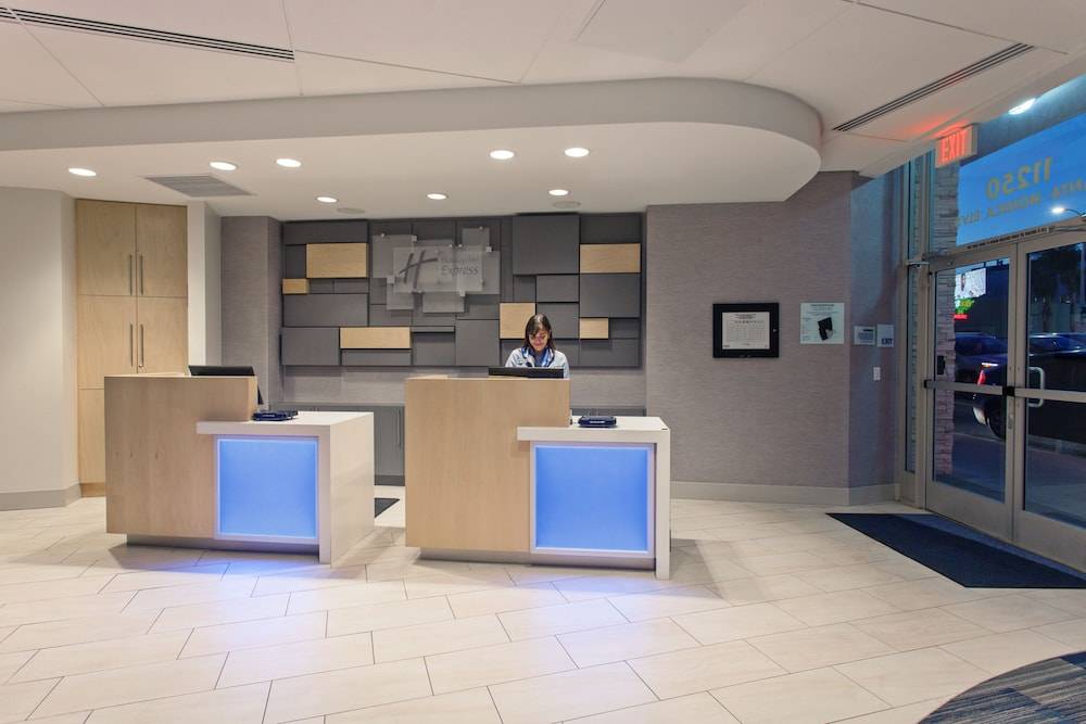 Holiday Inn Express WEST LOS ANGELES-SANTA MONICA by IHG 2