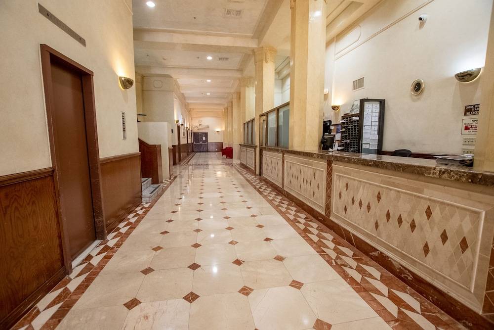 Stillwell Hotel 2