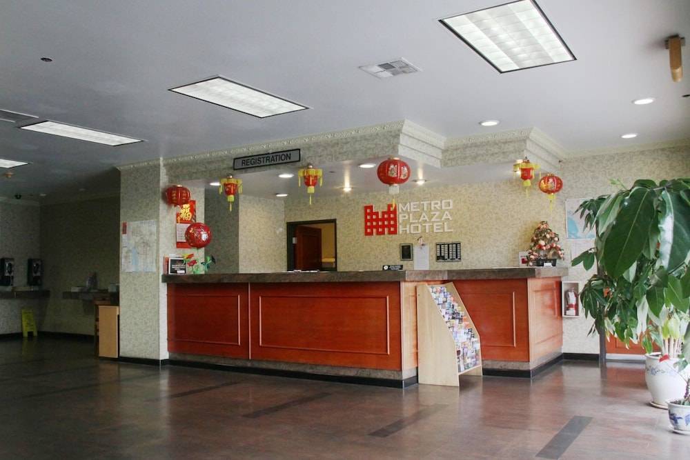 Metro Plaza Hotel 2