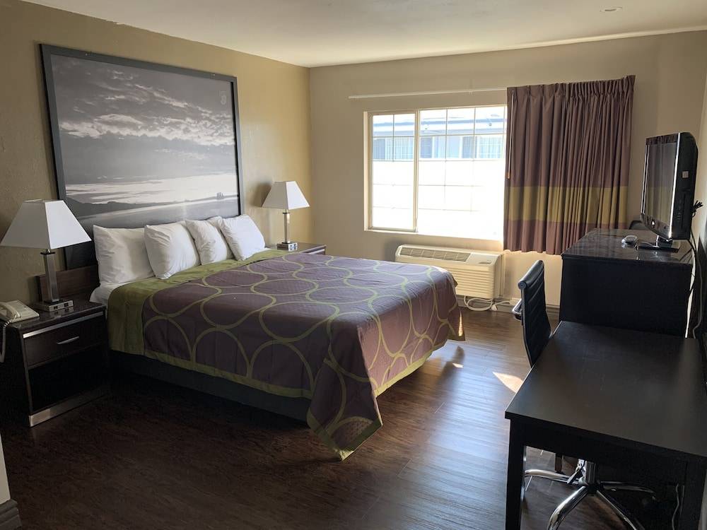 Skyways Hotel 1