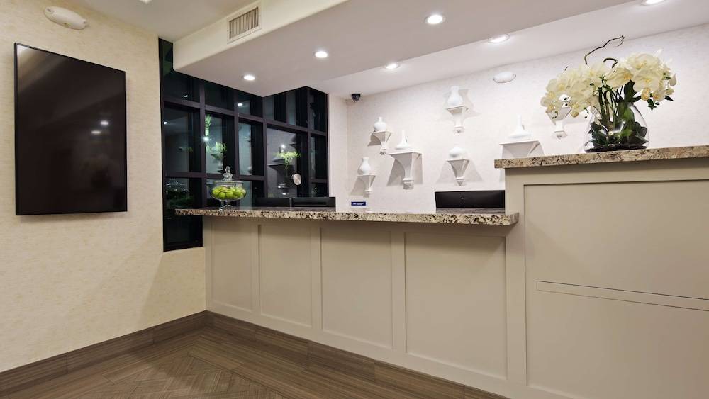 Best Western Woodland Hills 2