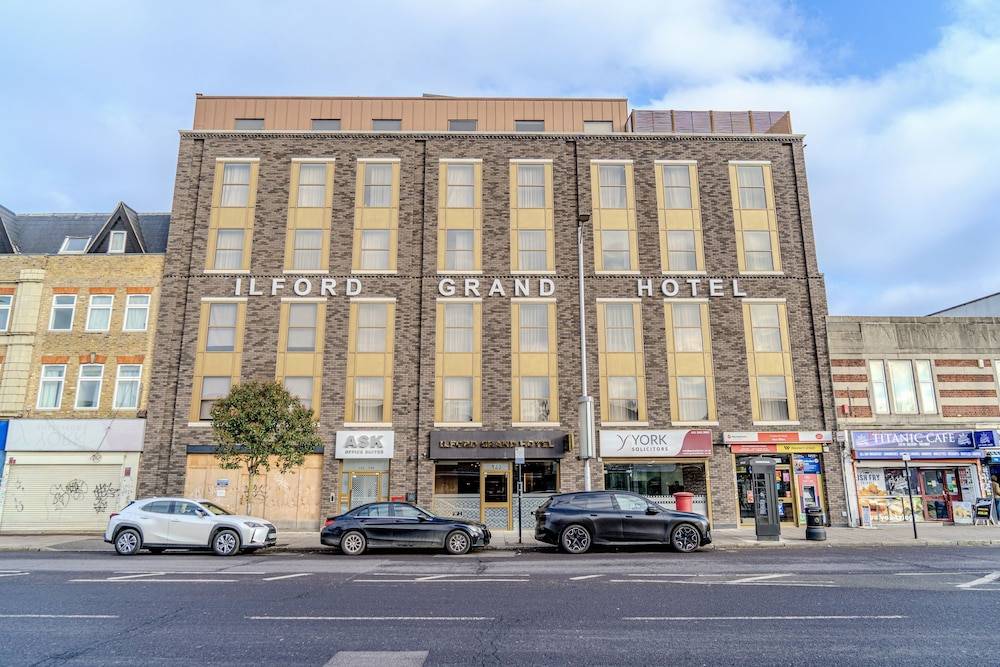 Ilford Grand Hotel 1