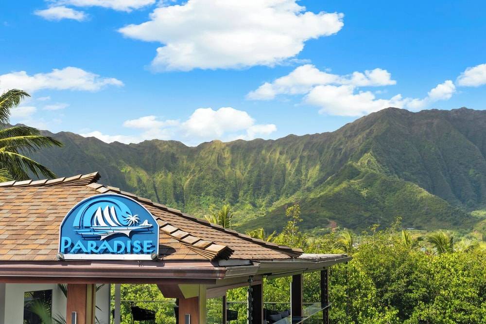 Paradise Bay Resort 1