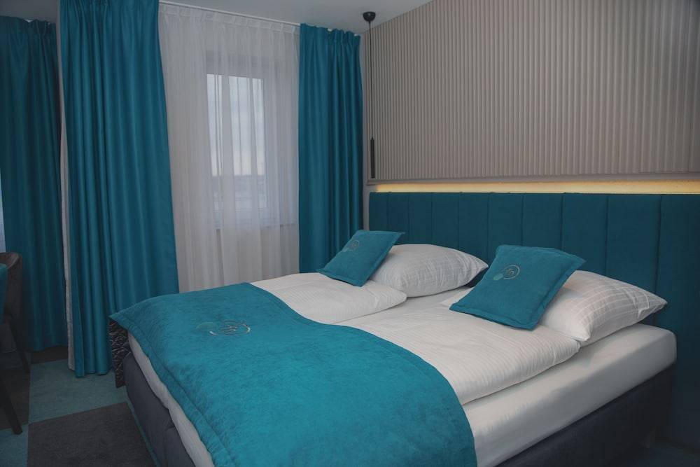 Friends Hotel Kerpen 1