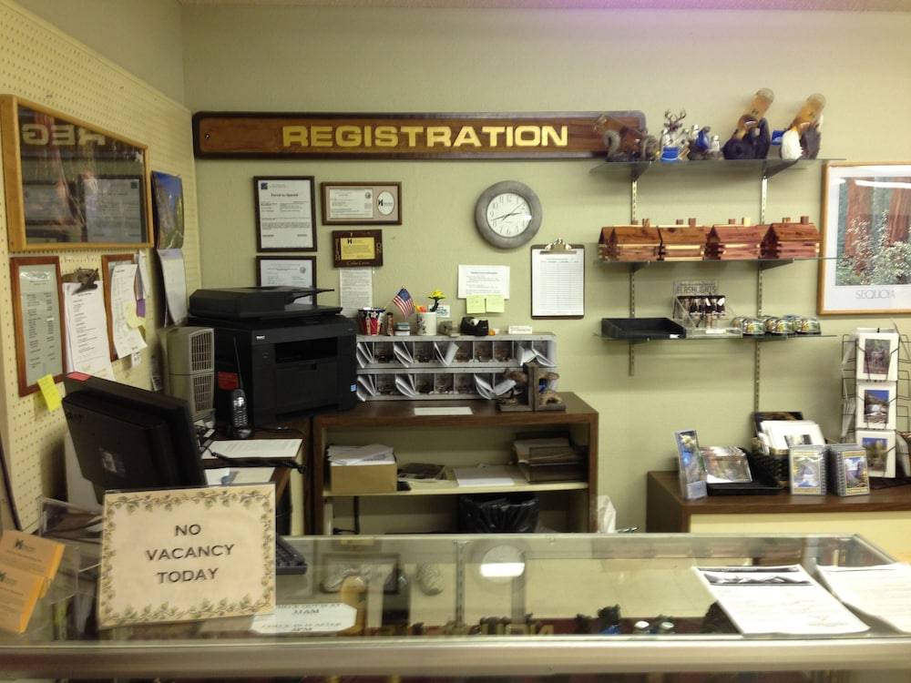 Cedar Grove Lodge 2