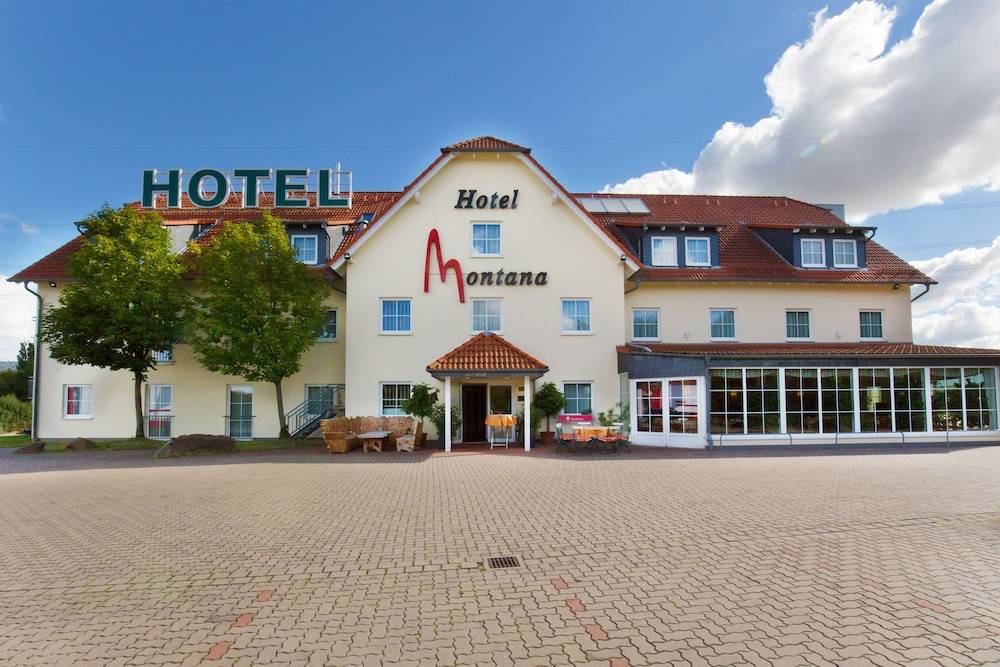 Hotel Montana Lauenau 1