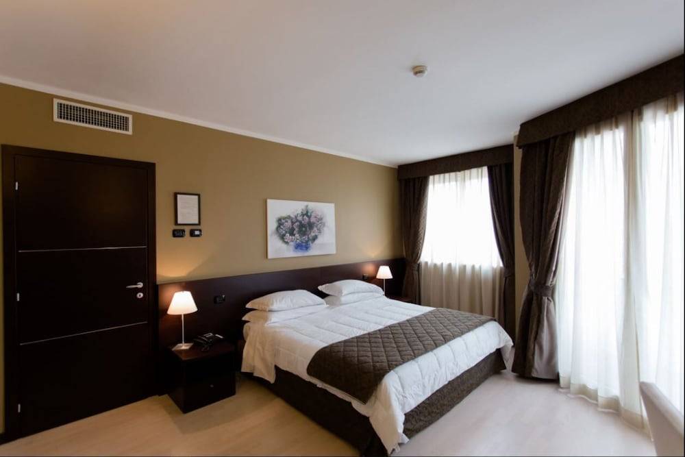 Air Palace Hotel 2