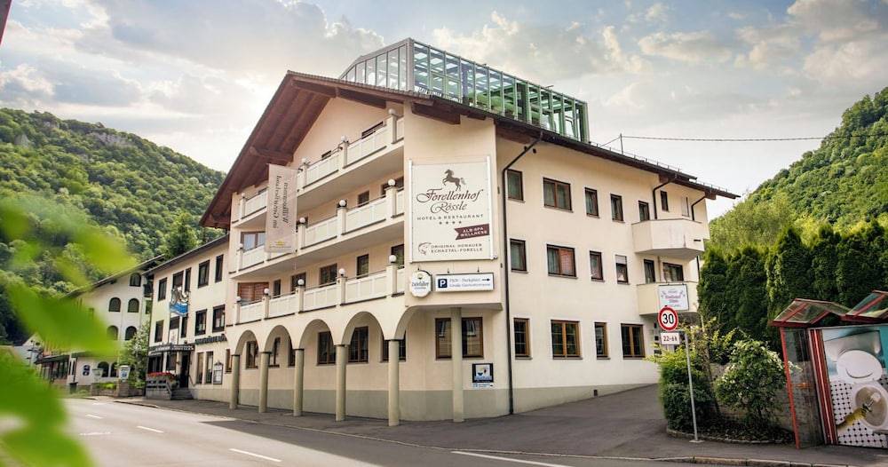 Forellenhof Rössle Hotel & Restaurant 1
