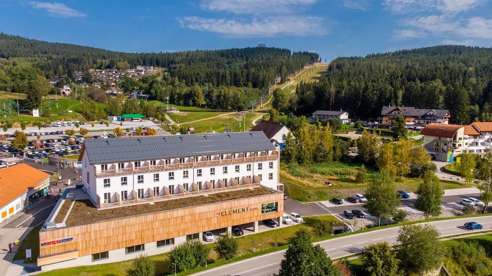 Hotel Element 1