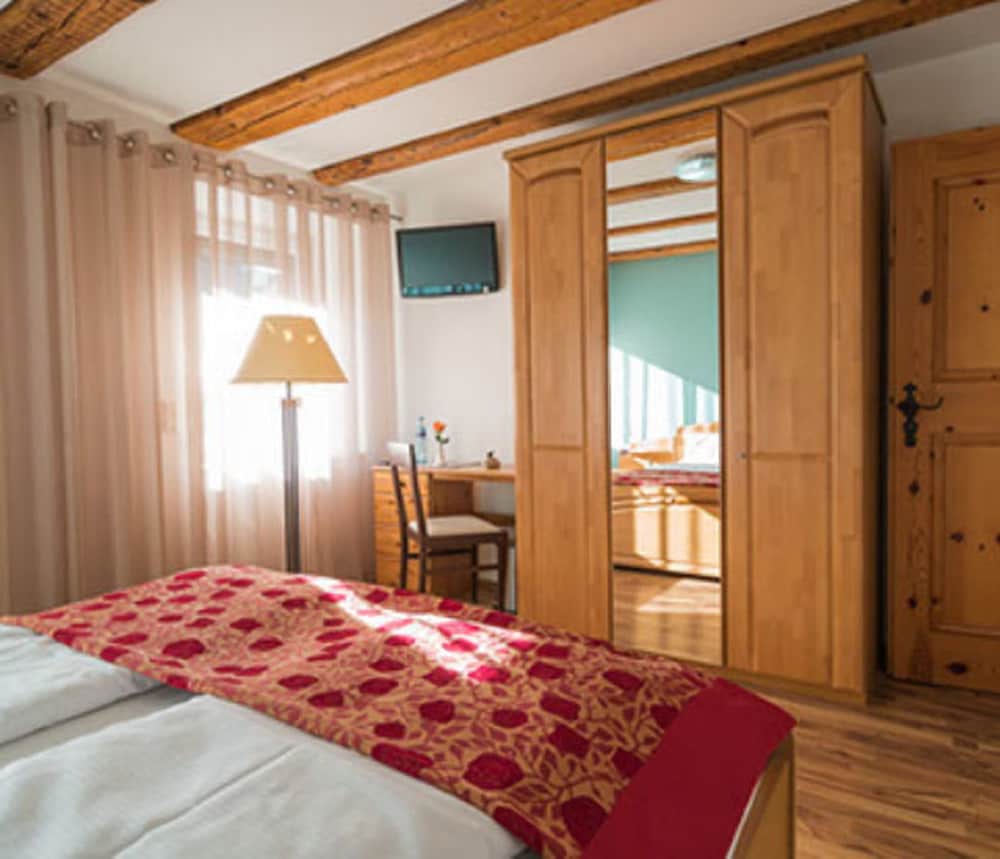Wellnesshotel & Restaurant Hexenschopf 2