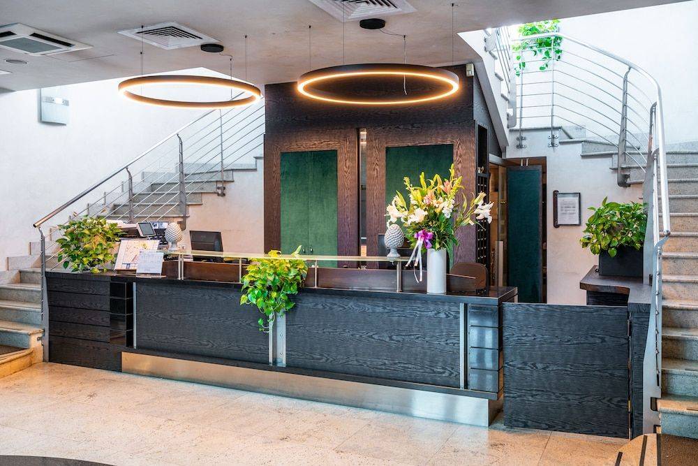 Hotel Parisi 1