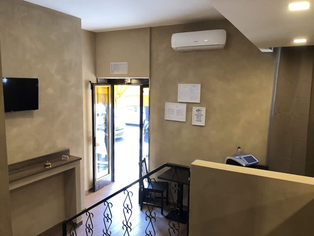 Monkey Hostel Milano 1