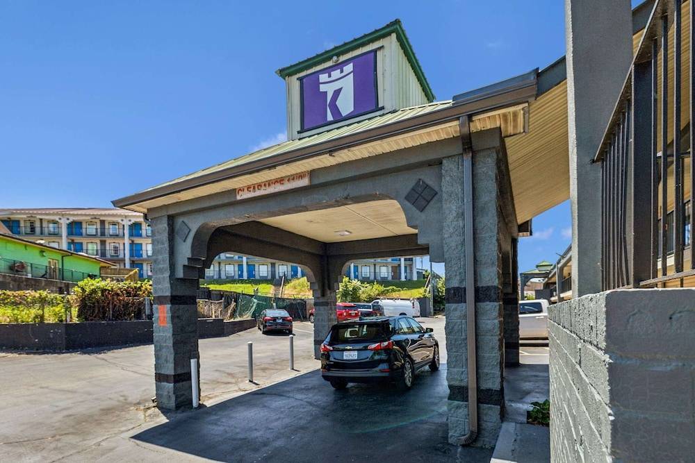 Knights Inn Antioch 1