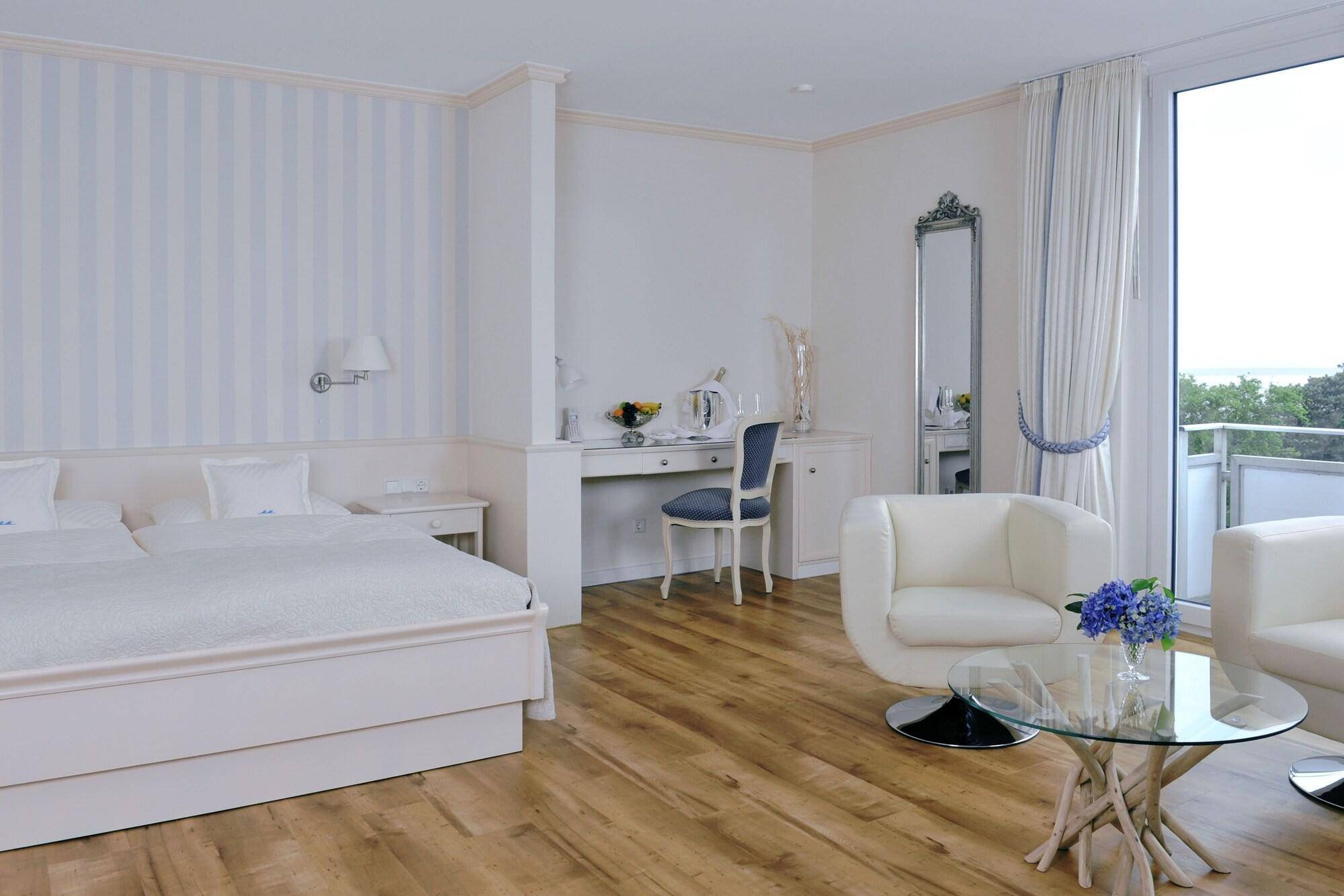 Badhotel Sternhagen 2