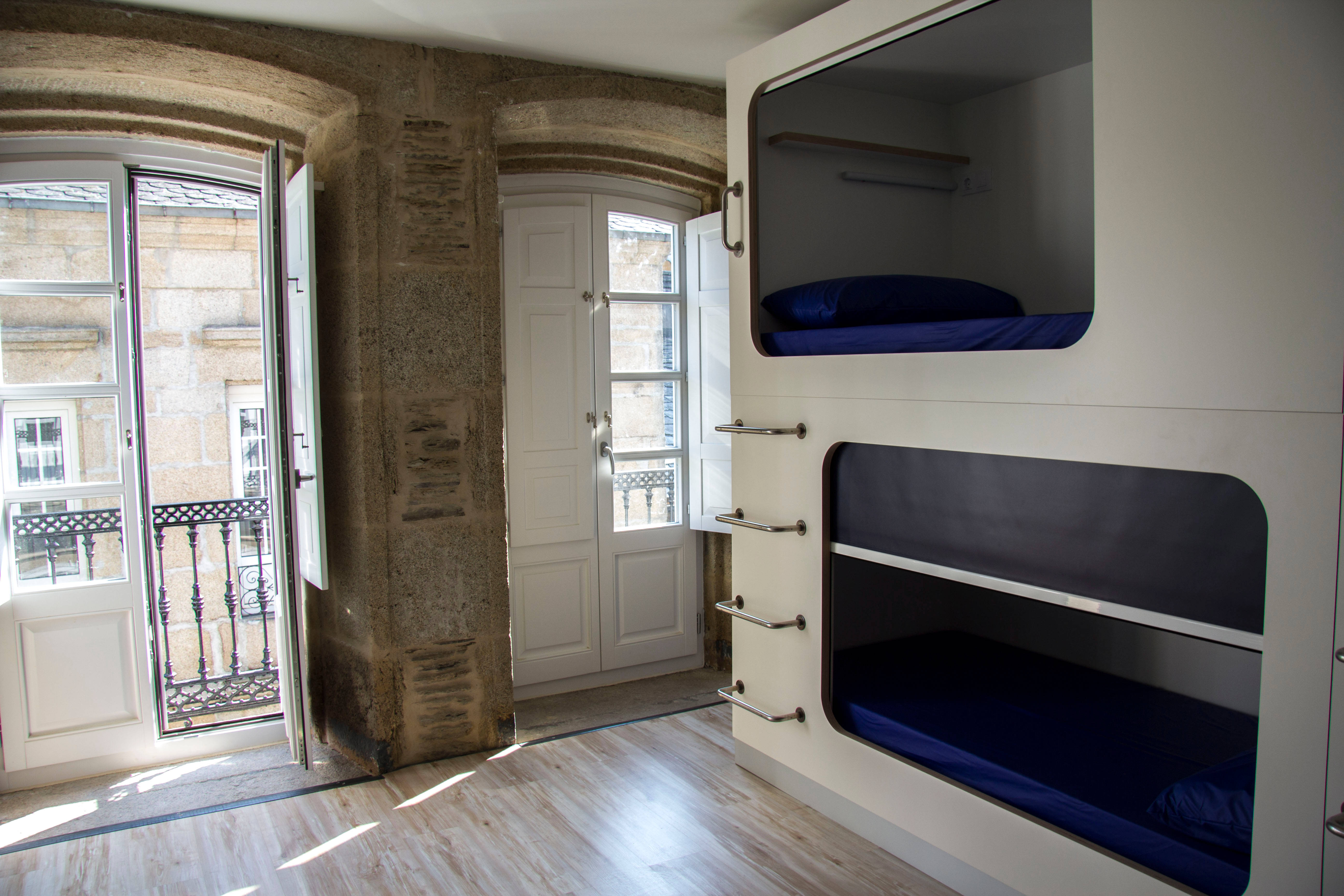 Hostel Cross 1