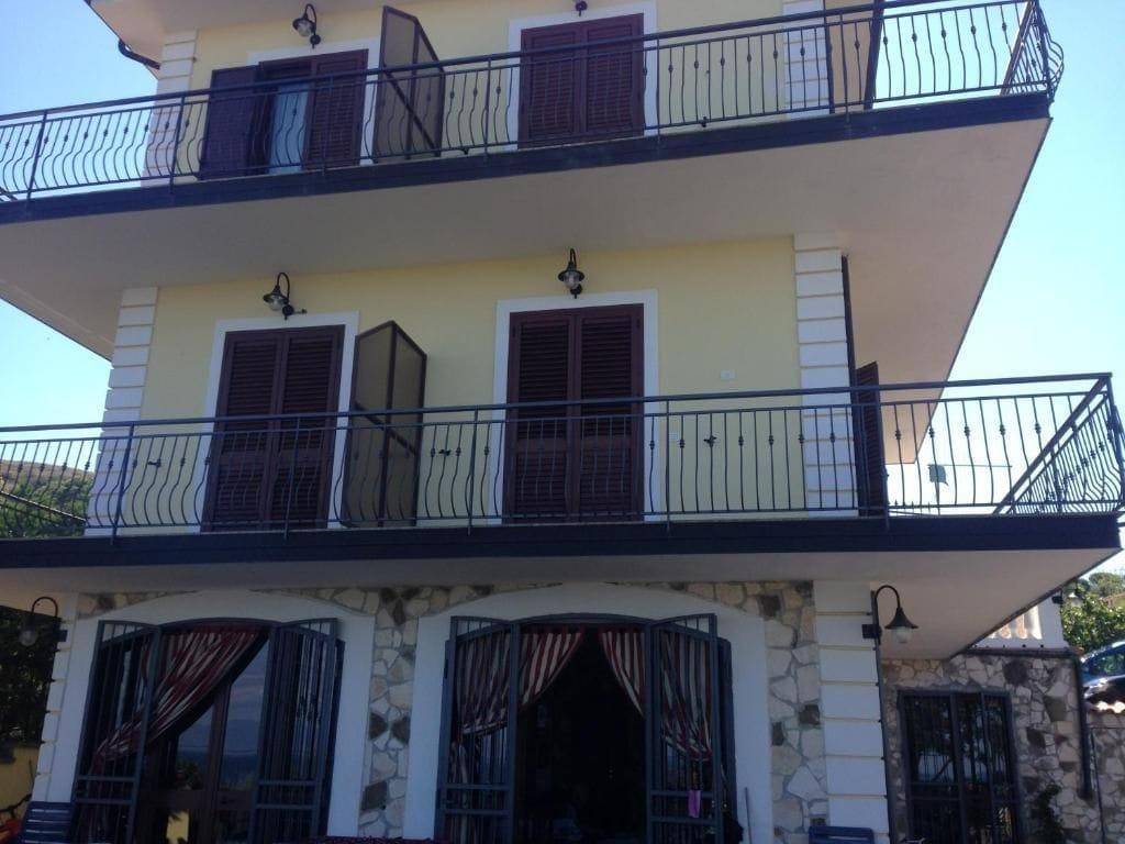 Villa Malandrino Guest House 2