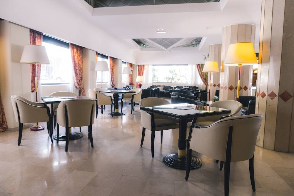 Grand Hotel Excelsior 2