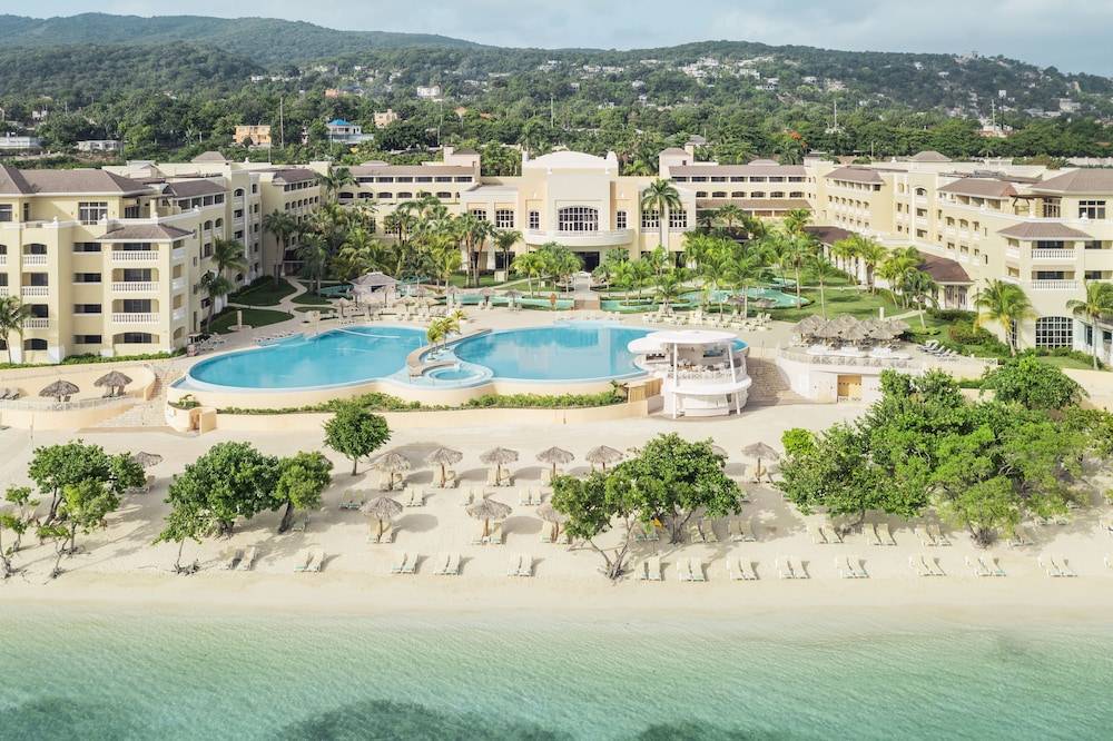 Iberostar Waves Rose Hall Beach - All Inclusive 1