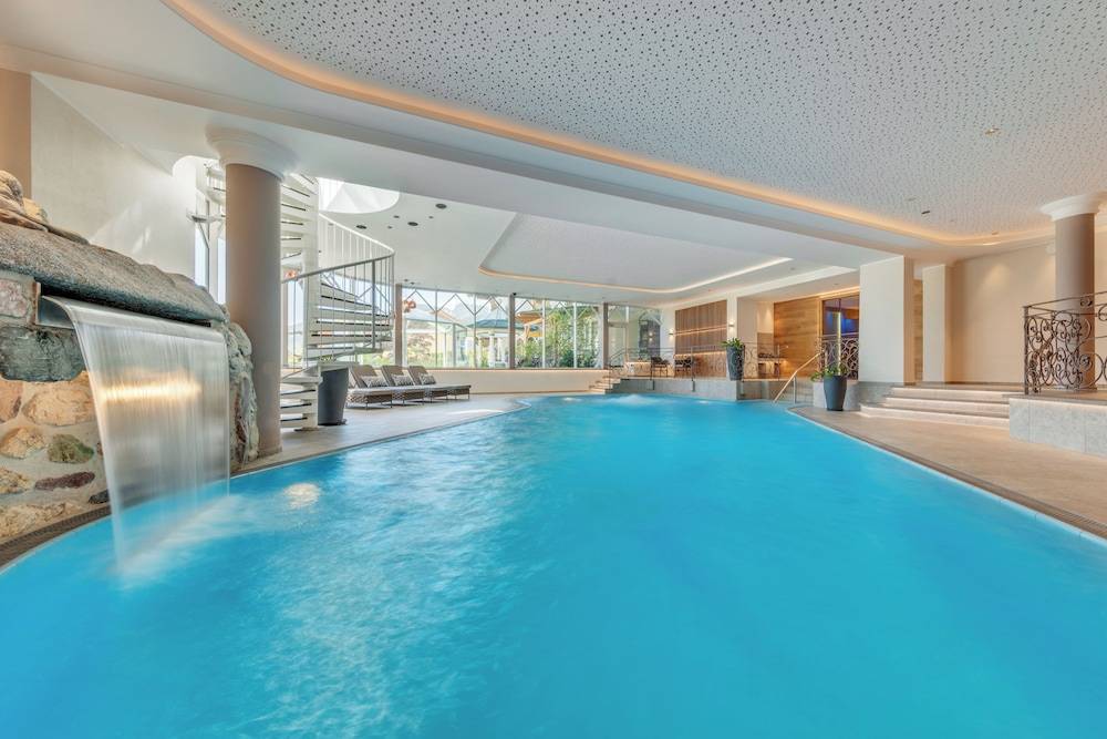 Apparthotel Talhof, Restaurant, Pool und Spa 1