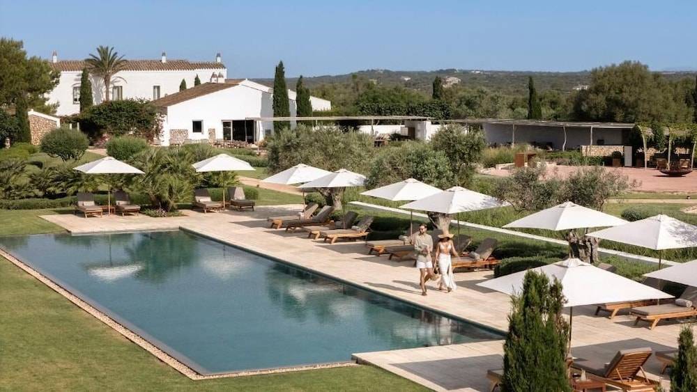 Torralbenc, a Small Luxury Hotel of the World 1