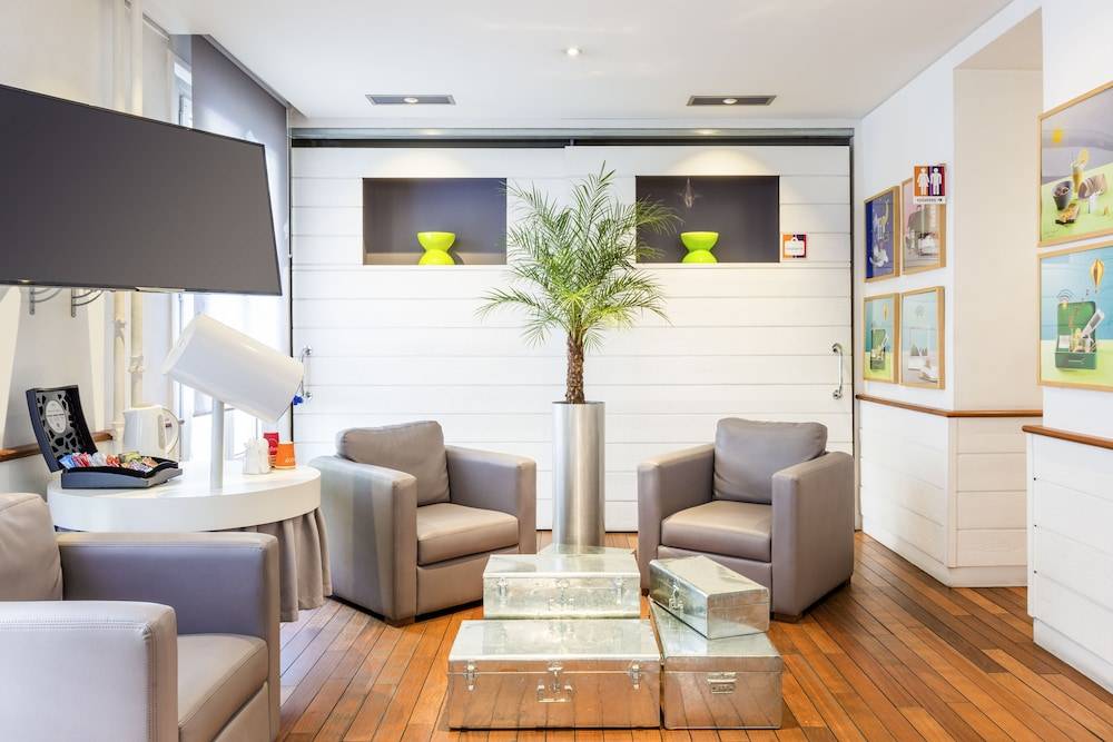 ibis Styles Asnieres Centre 2