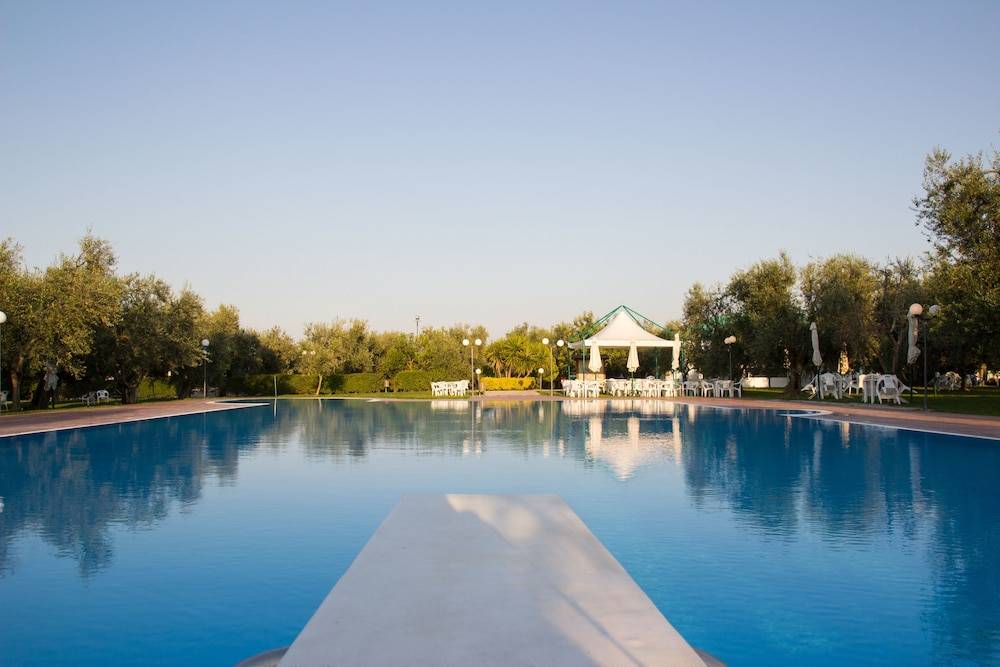 Giardino Degli Ulivi Resort Masseria 1