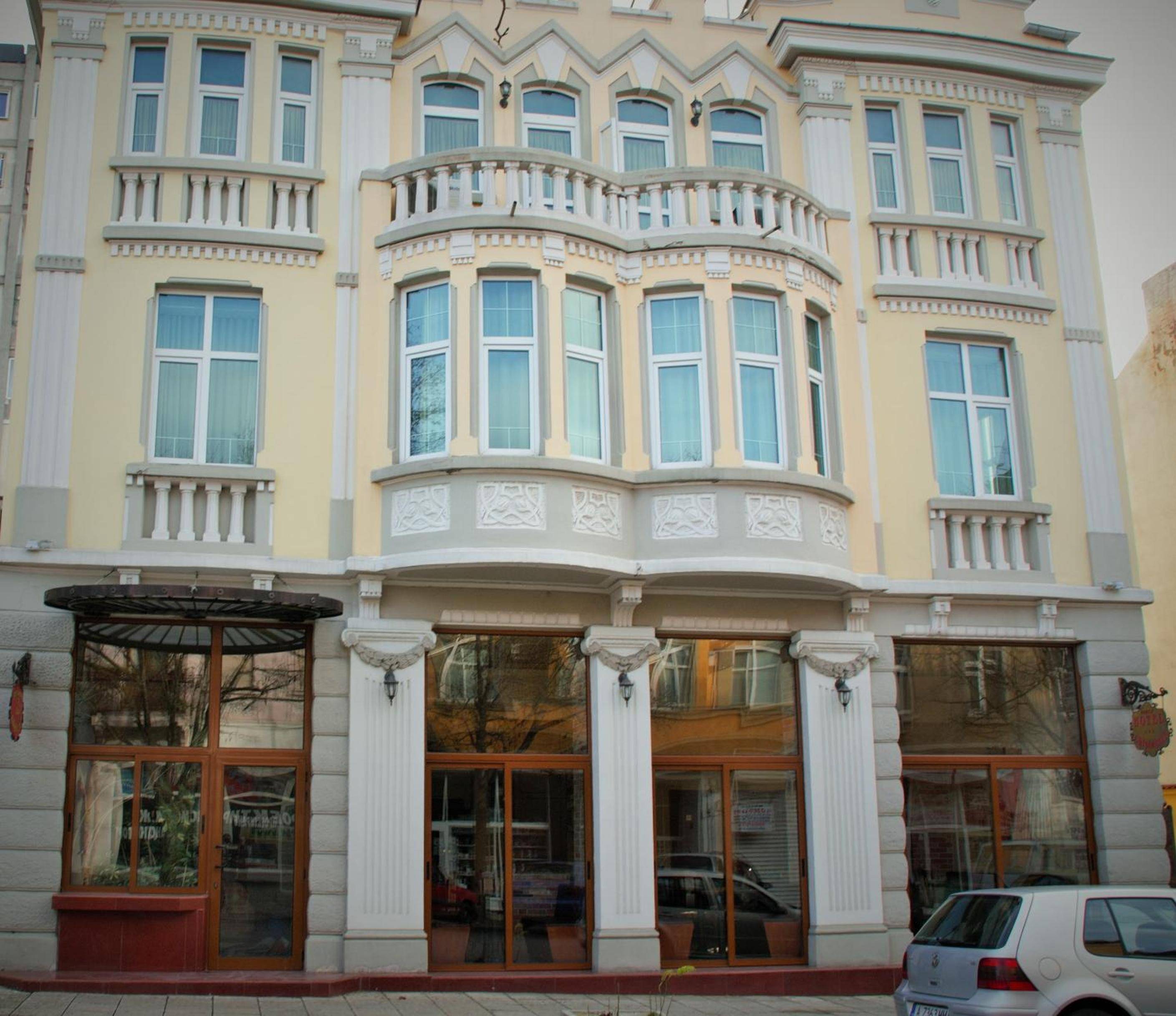 Family Hotel Chiplakoff 1