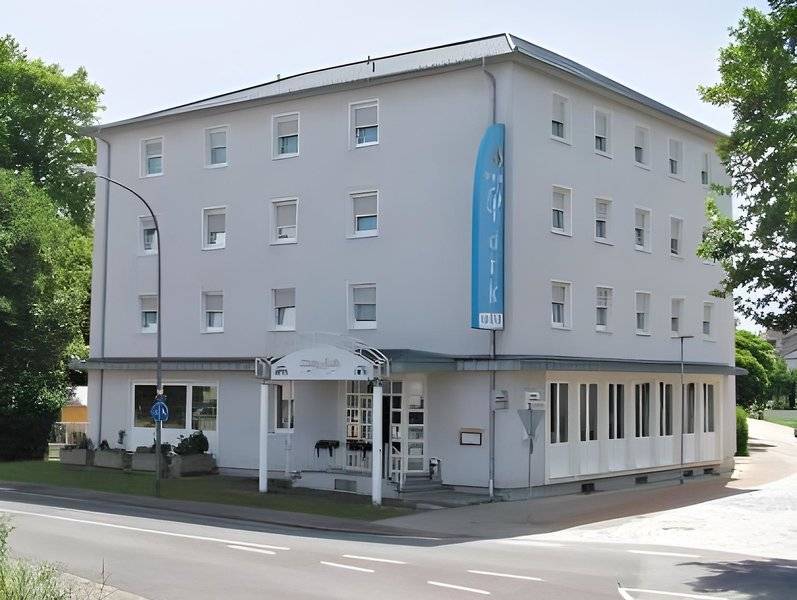 Otto's Parkhotel Saarlouis 1