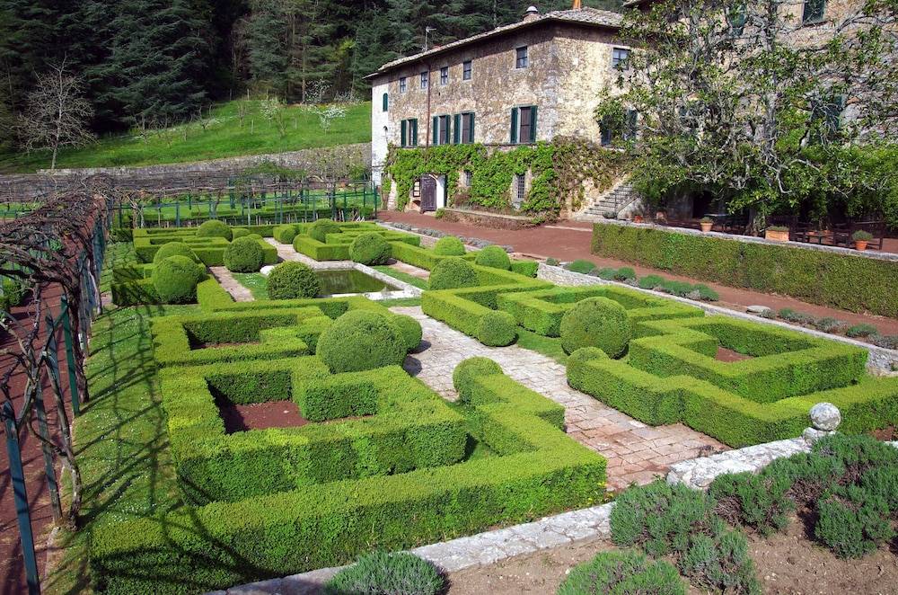 Badia a Coltibuono Wine Resort 1