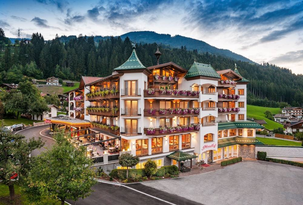 Platzlhof - Mein Hotel im Zillertal 1