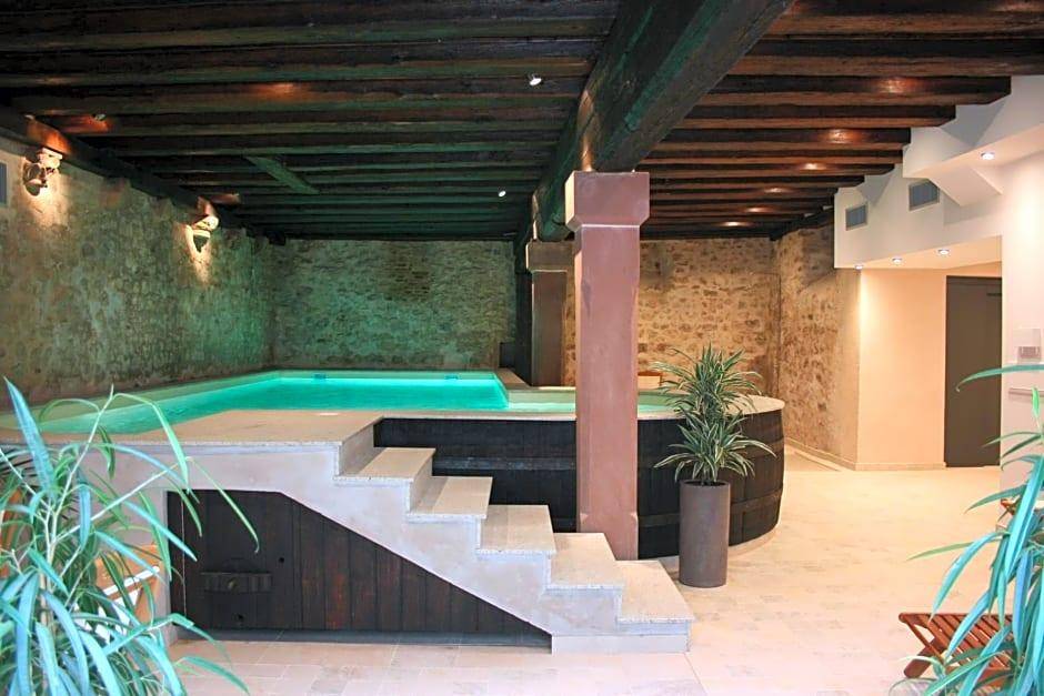 La Cour du Bailli Suites & Spa 1