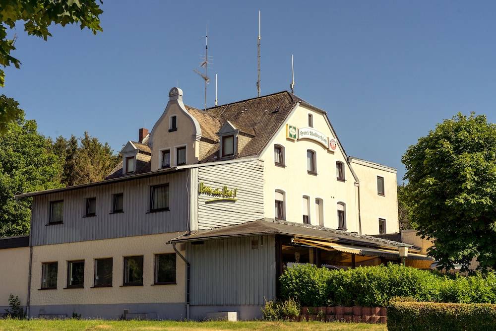 Hotel Waldschloss 1