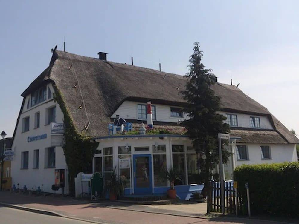 Landhotel Ostseetraum & Apartments 1