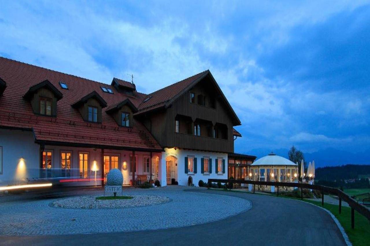 Hotel Gsteig 2
