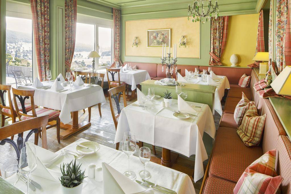 Schwarzwald Wellnesshotel SAIGERHÖH I Spa Golf & Wandern über dem Titisee 1