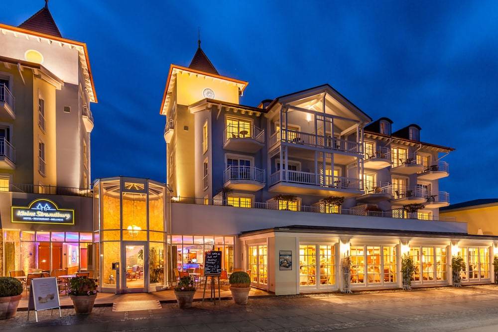 Hotel Kleine Strandburg - Adults Only 1