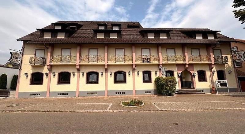 Hotel Rebstock 1