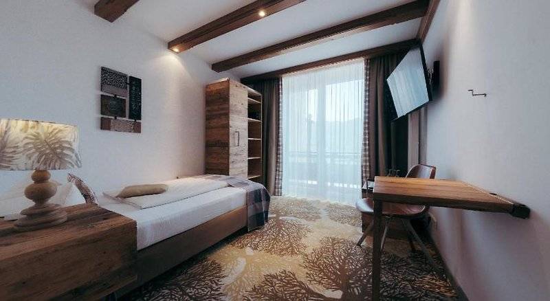 Seehotel Schlierseer Hof 1