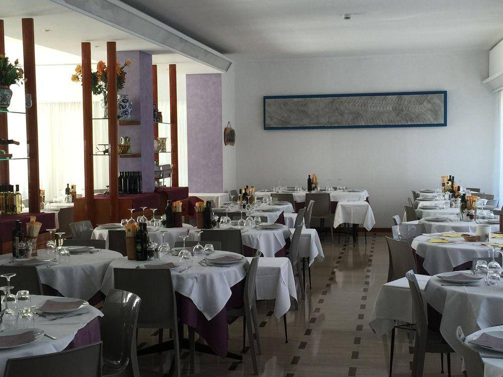 Hotel Sahara 1