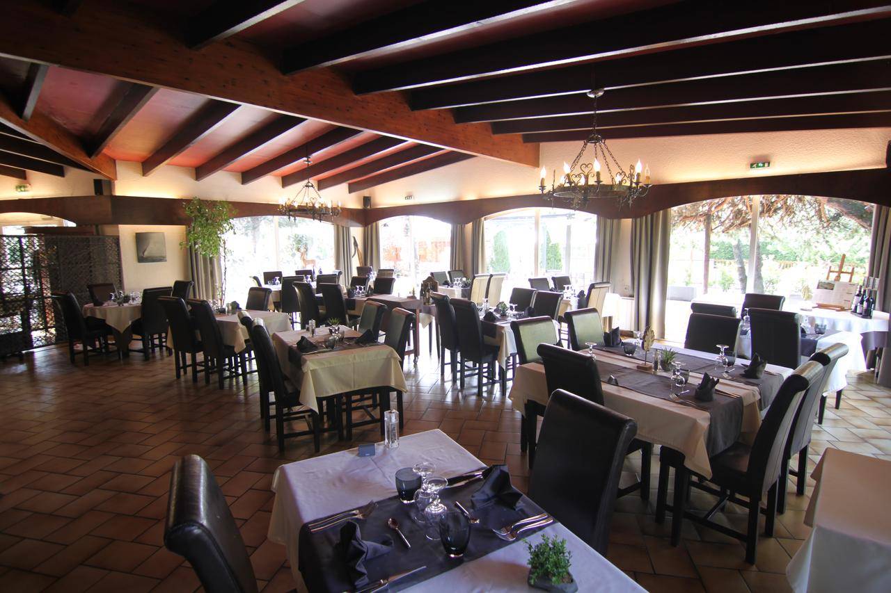 Logis Hotel Le Lac 1