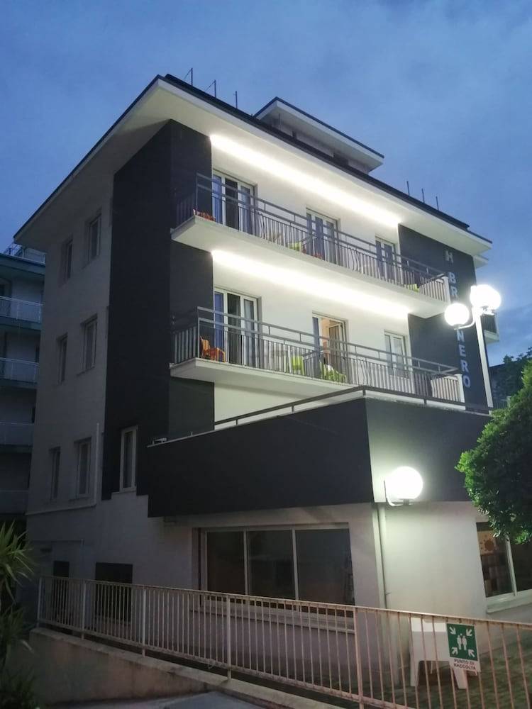 Hotel Brennero 1