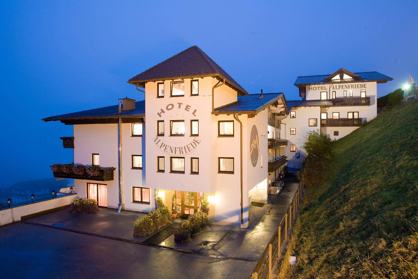 Hotel Alpenfriede 1