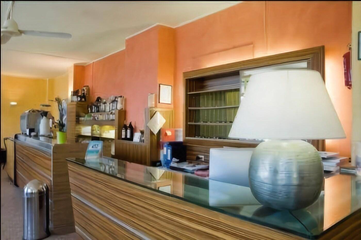 Hotel Ambassador 2