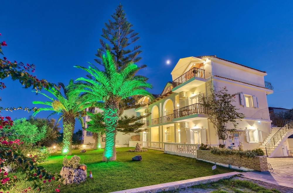 Panorama Studios & Apartments 1