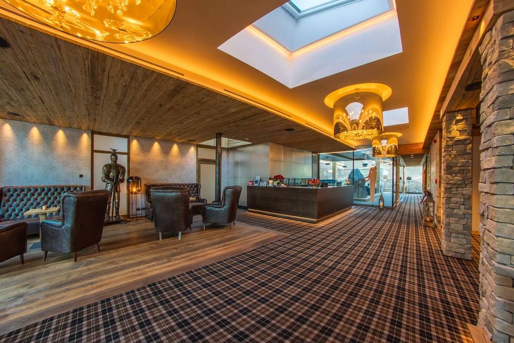 Hotel Albion Mountain Spa Resort Dolomites 2
